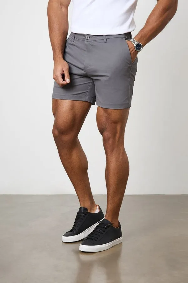 Athletic Fit Chino Shorts 5'' in Dark Grey