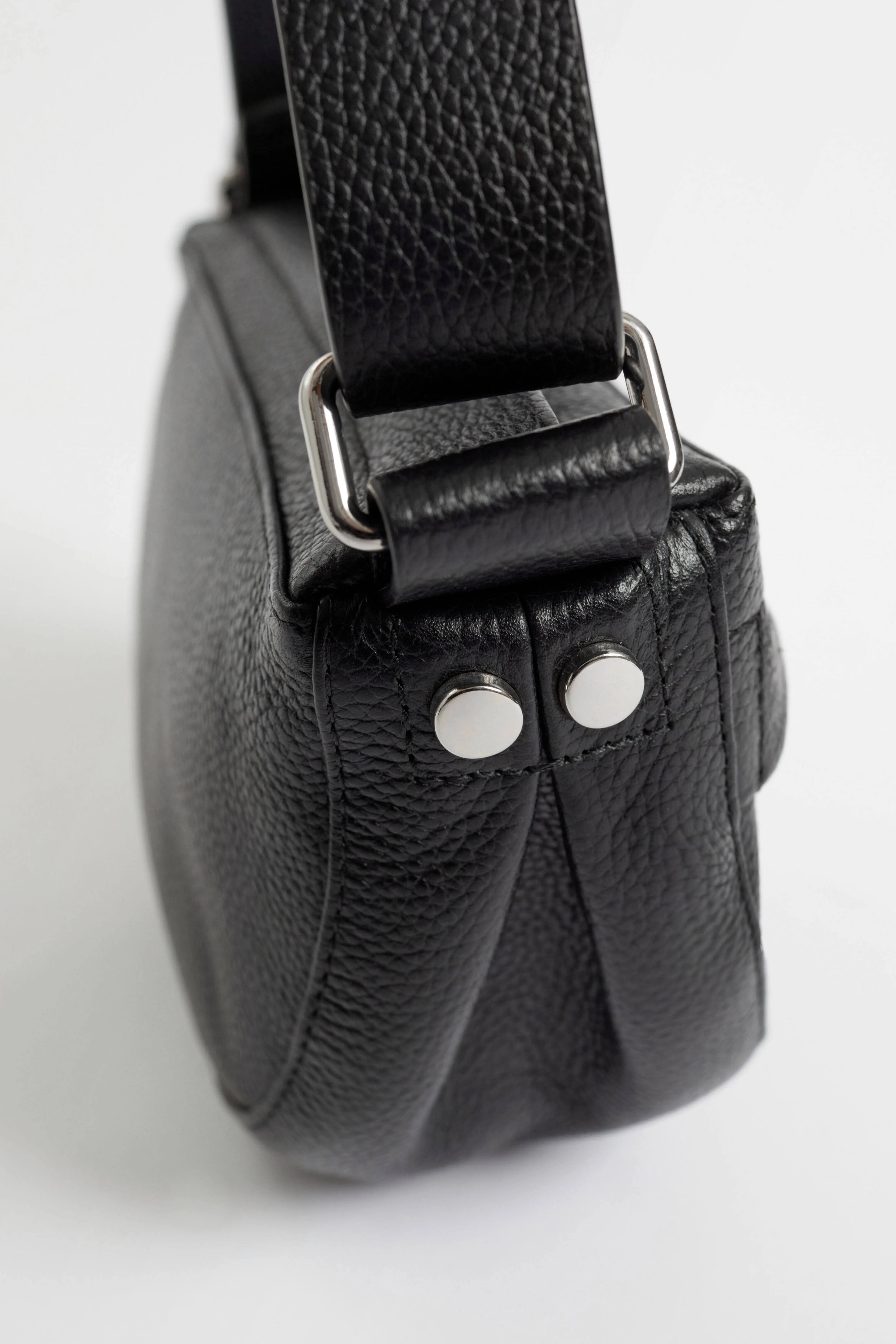 Small Soft Leather Crossbody Bag - Black - Ladies | H&M GB
