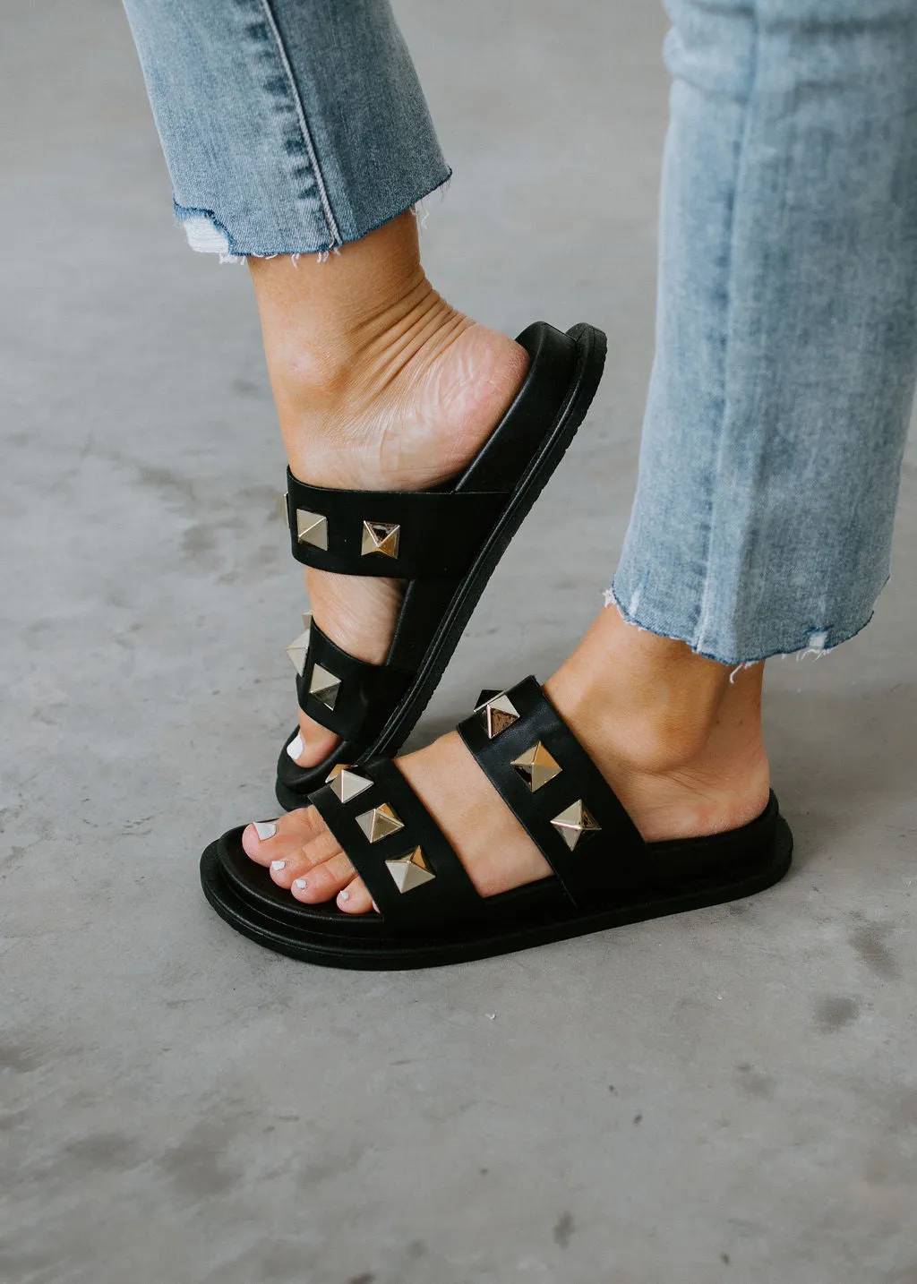 Sound The Alarm Sandal