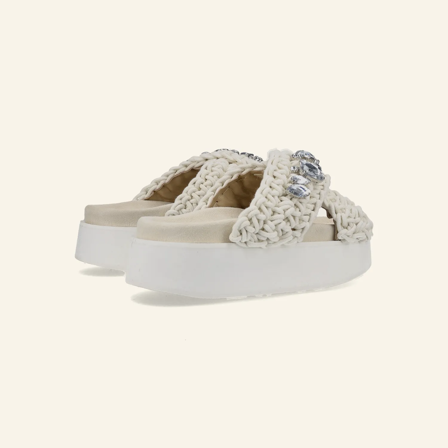 WOVEN STONES | True White